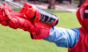 GIFT GUIDE WITH GEARS AND GADGETS